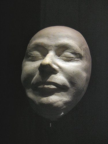 maska-posmiertna maska-posmiertna